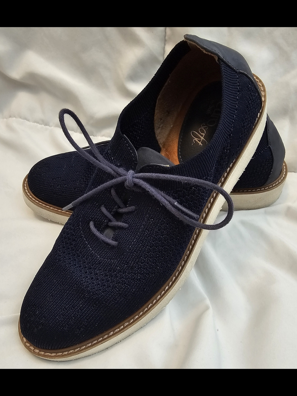 Women's Eurosoft Navy Knit Lace-Up Casual Shoes